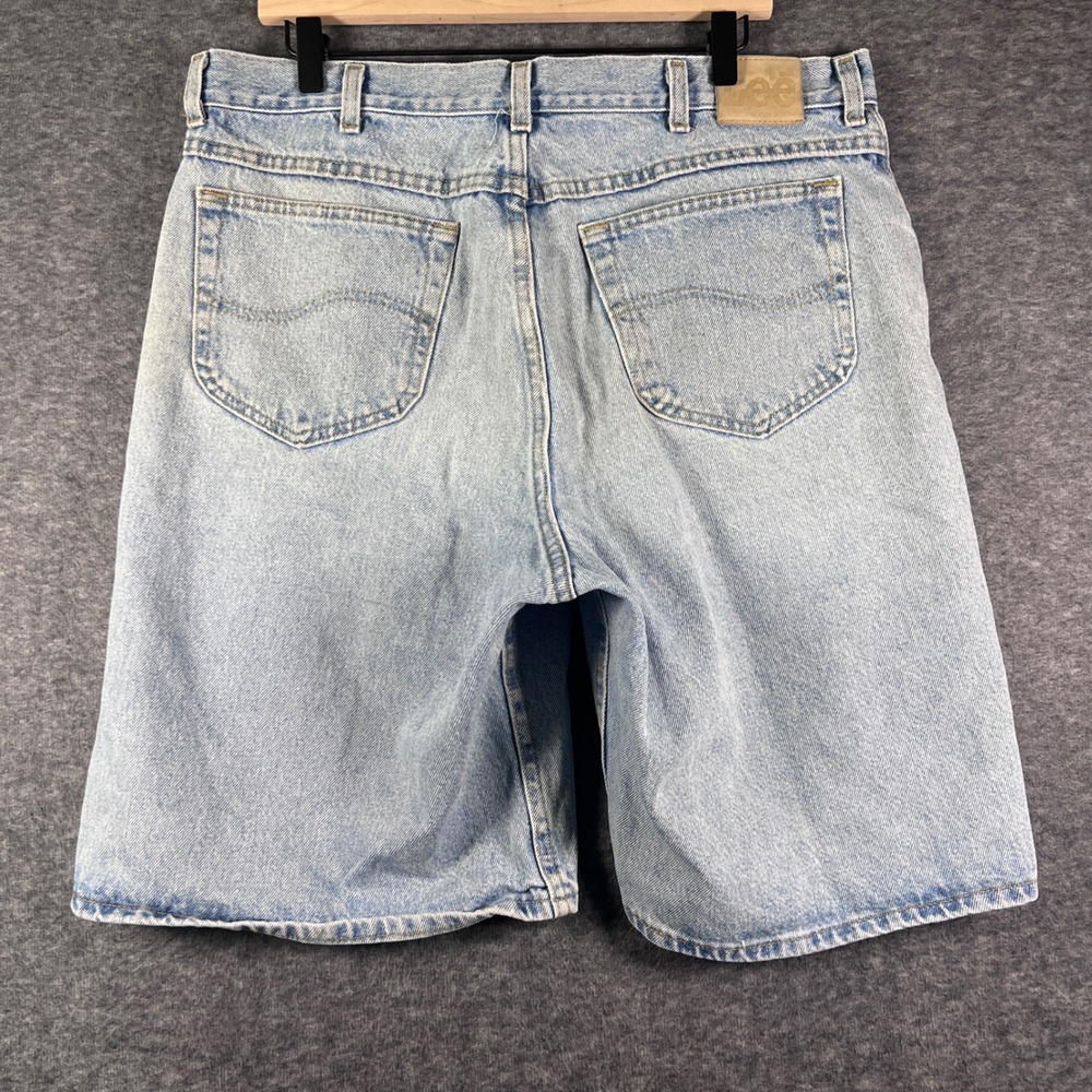 Lee Mens Denim Shorts Light Wash Blue Relaxed Jorts Size 36 90s Vintage Style